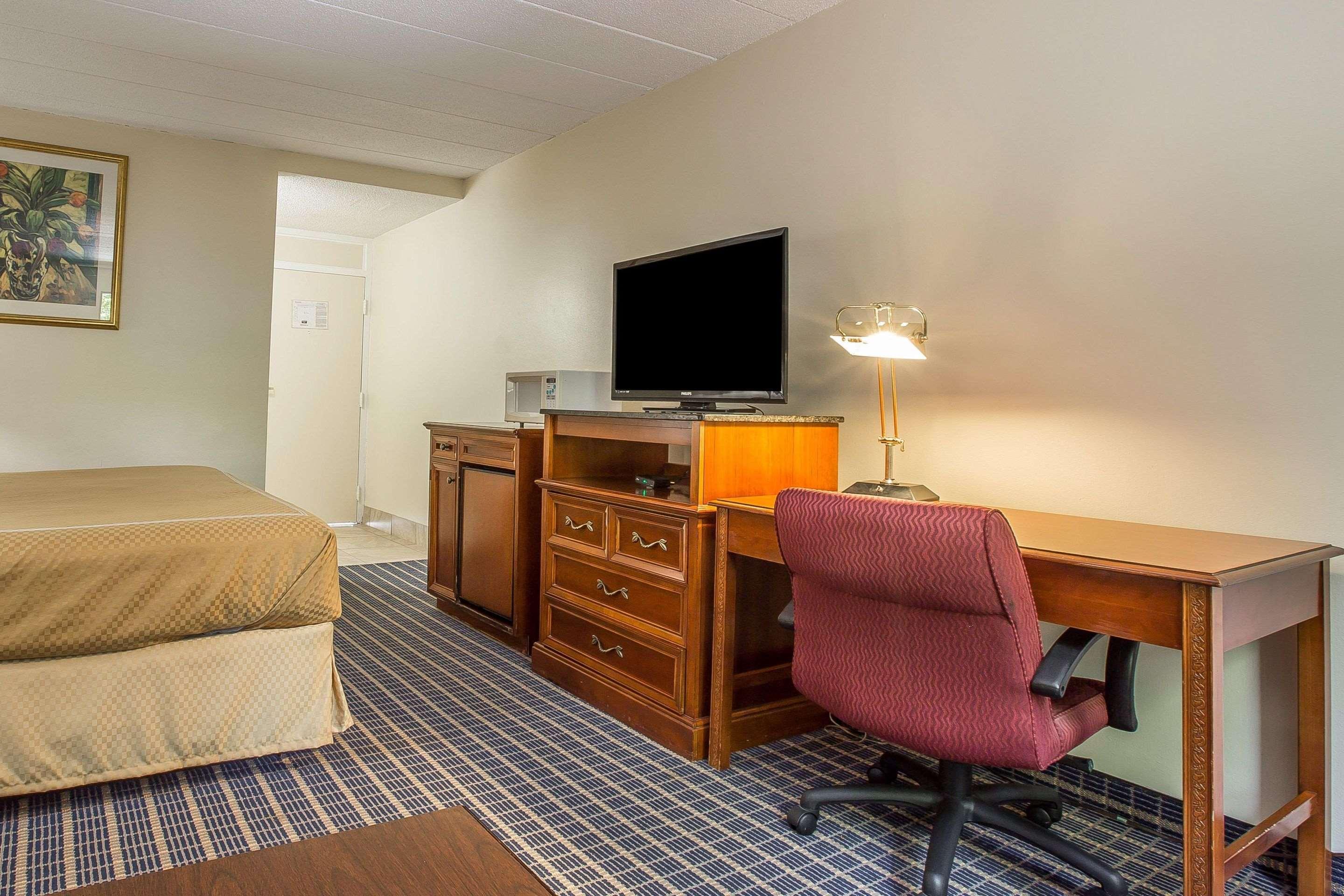 Rodeway Inn Anderson Buitenkant foto