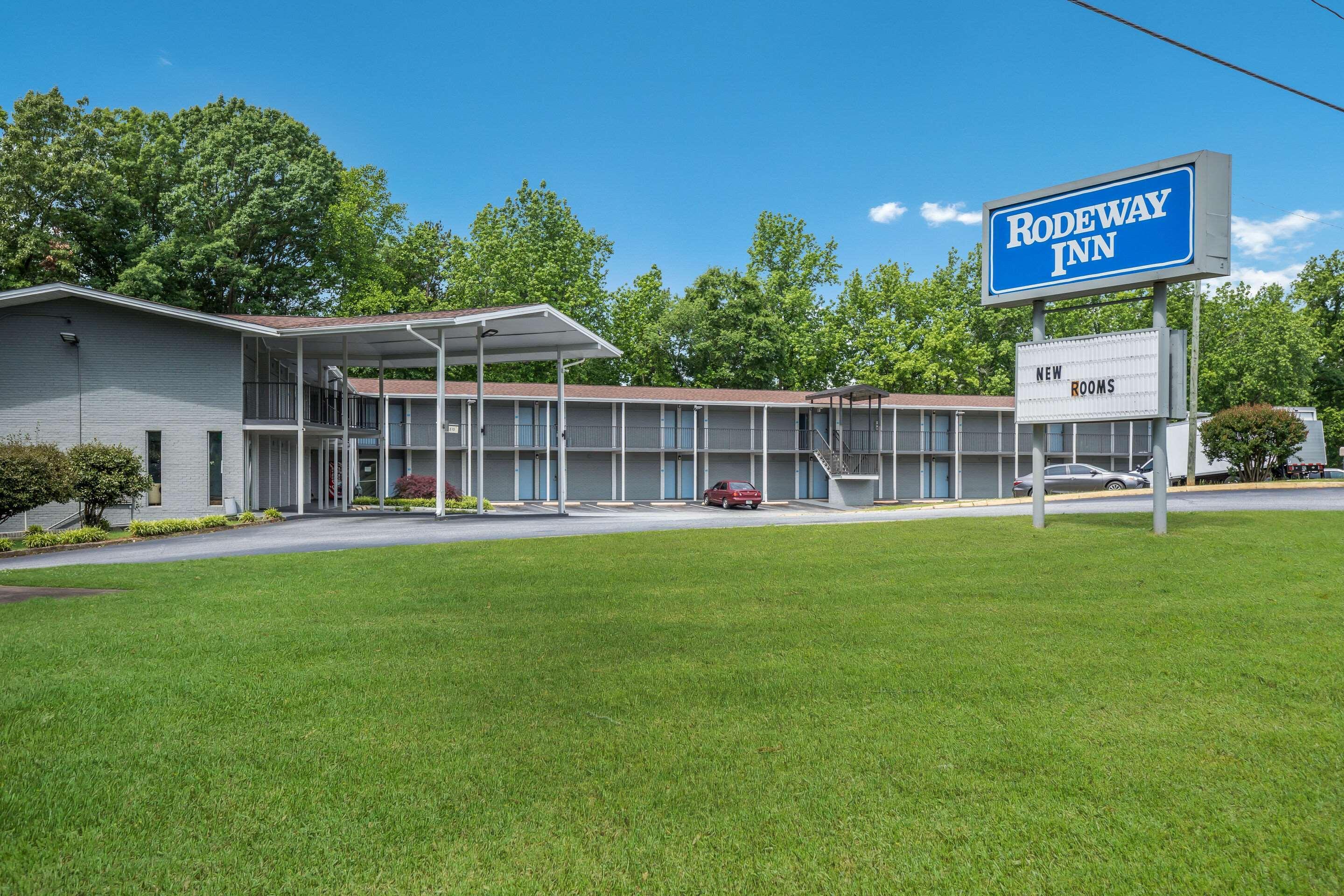 Rodeway Inn Anderson Buitenkant foto