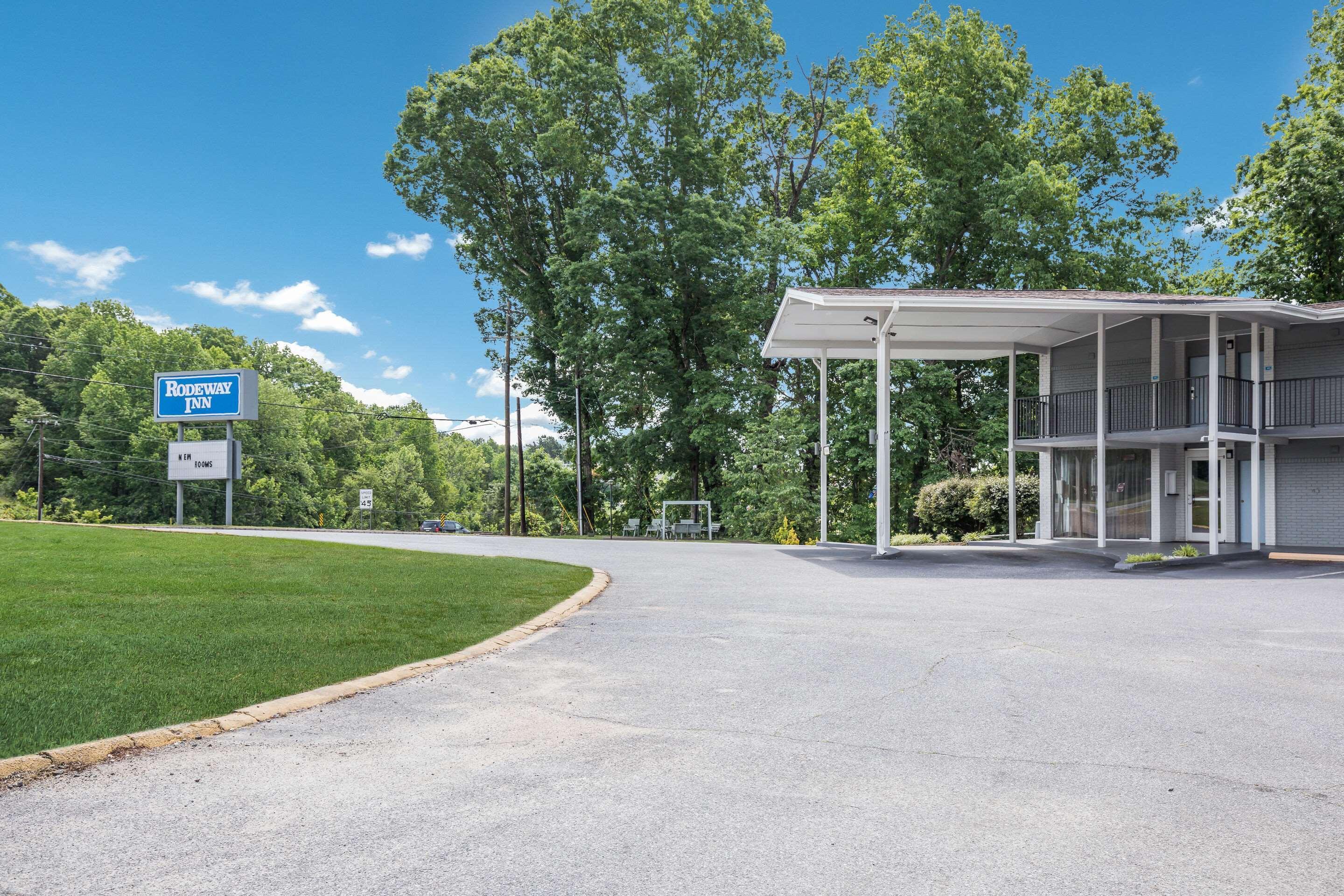 Rodeway Inn Anderson Buitenkant foto