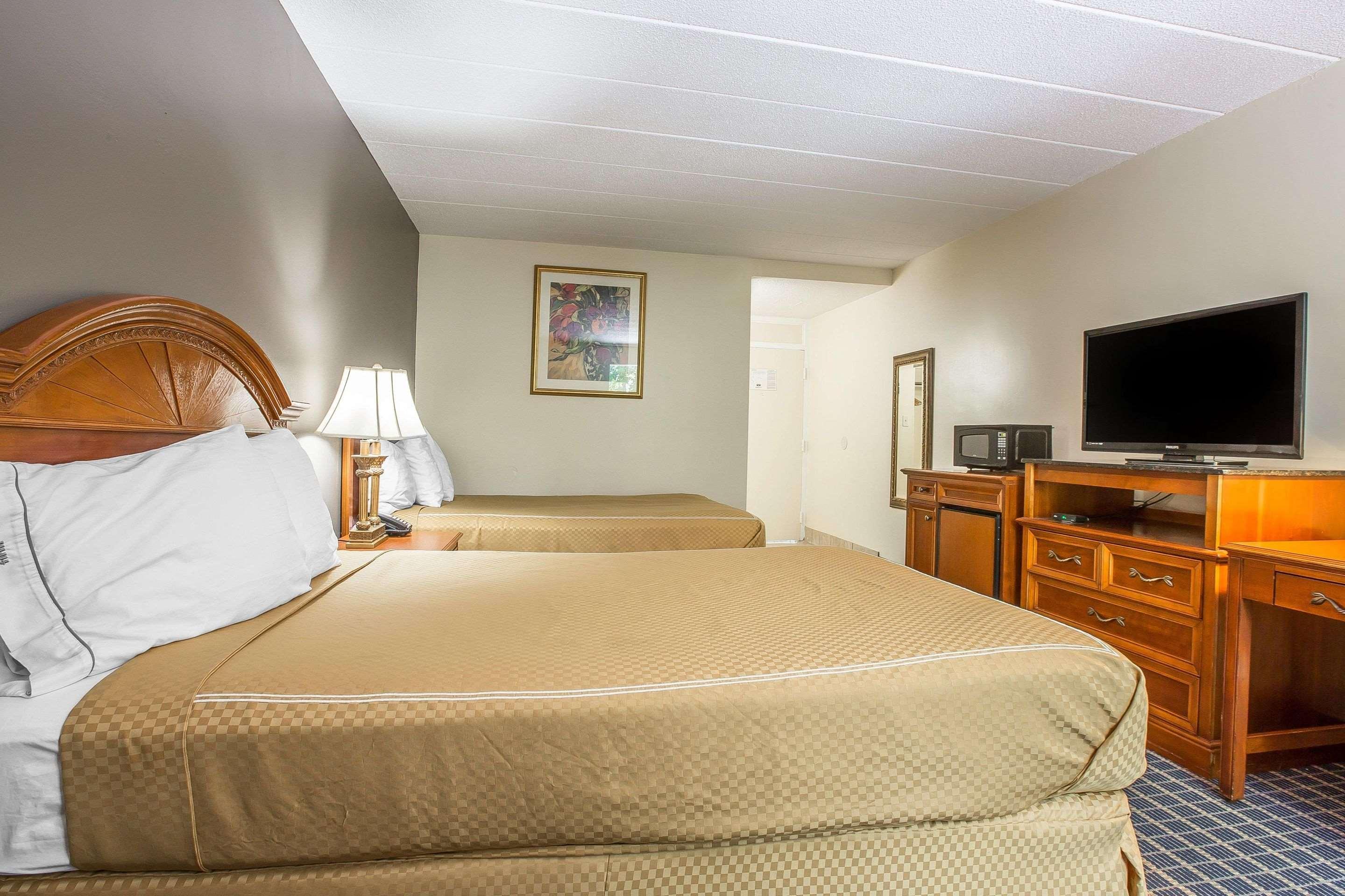 Rodeway Inn Anderson Buitenkant foto